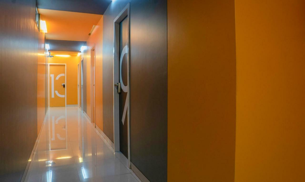 Metro Residency Bombaim Exterior foto