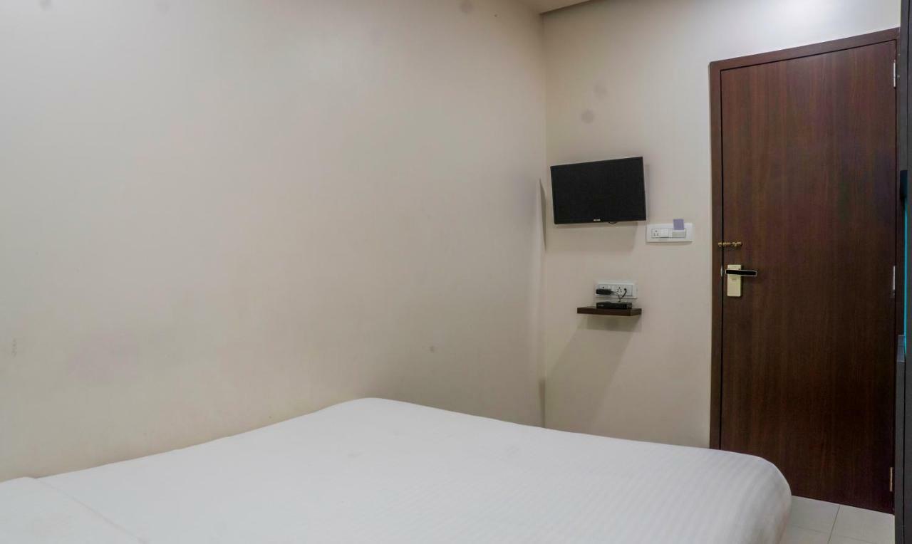 Metro Residency Bombaim Exterior foto